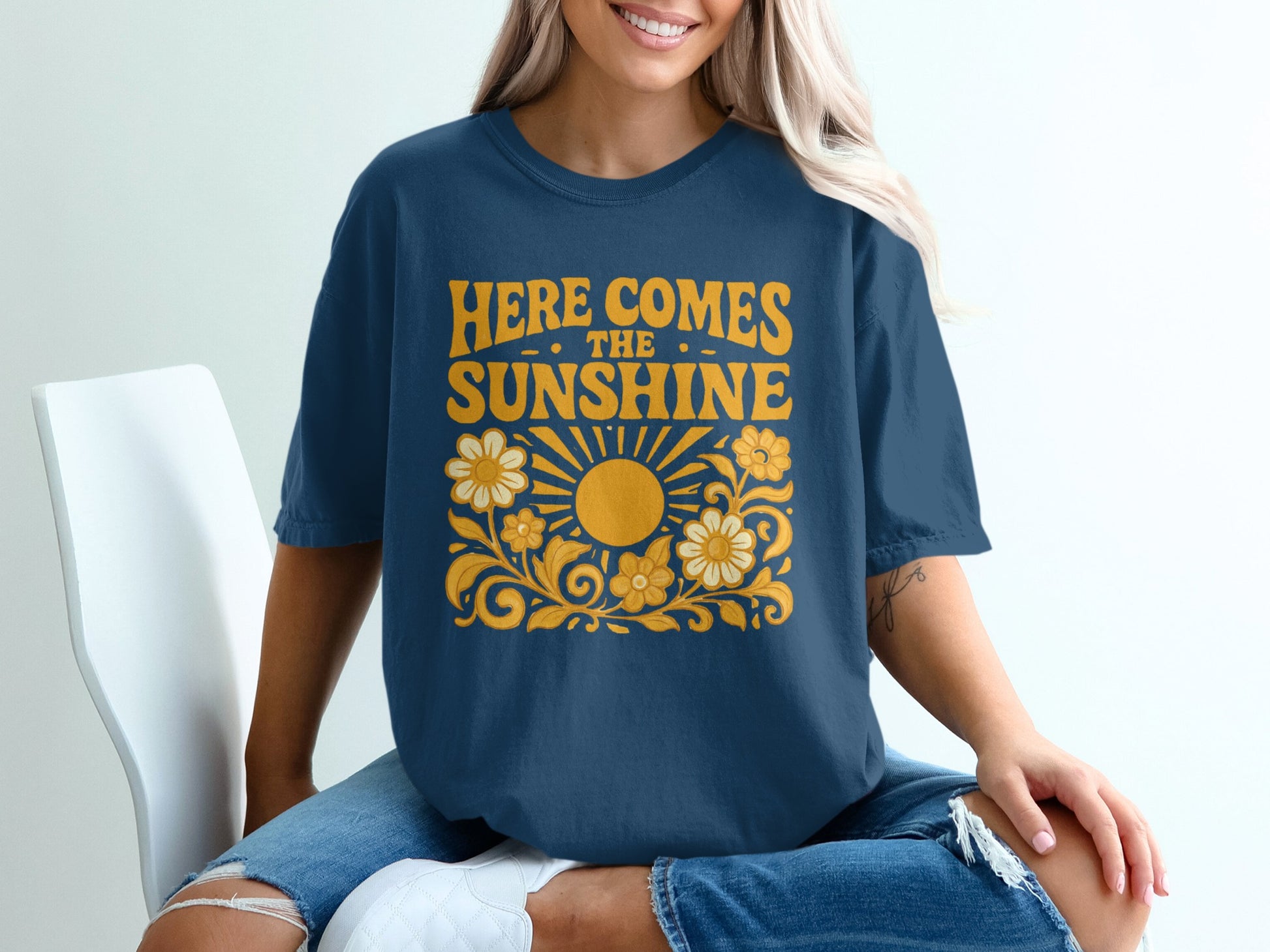 Here Comes The Sunshine Graphic Tee product