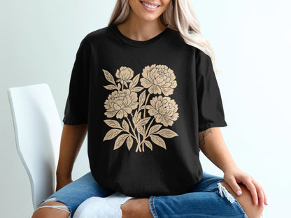 Elegant Floral Design T-Shirt for Casual Wear